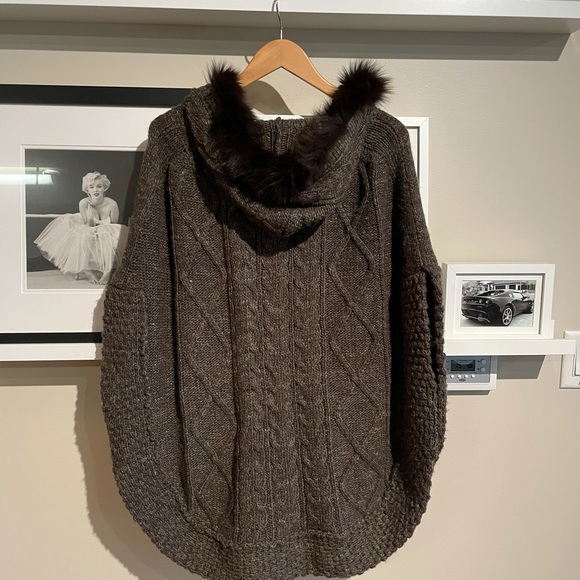 Matty M Brown Marble Zip Sweater with Fur Hood - Picture 6 of 8